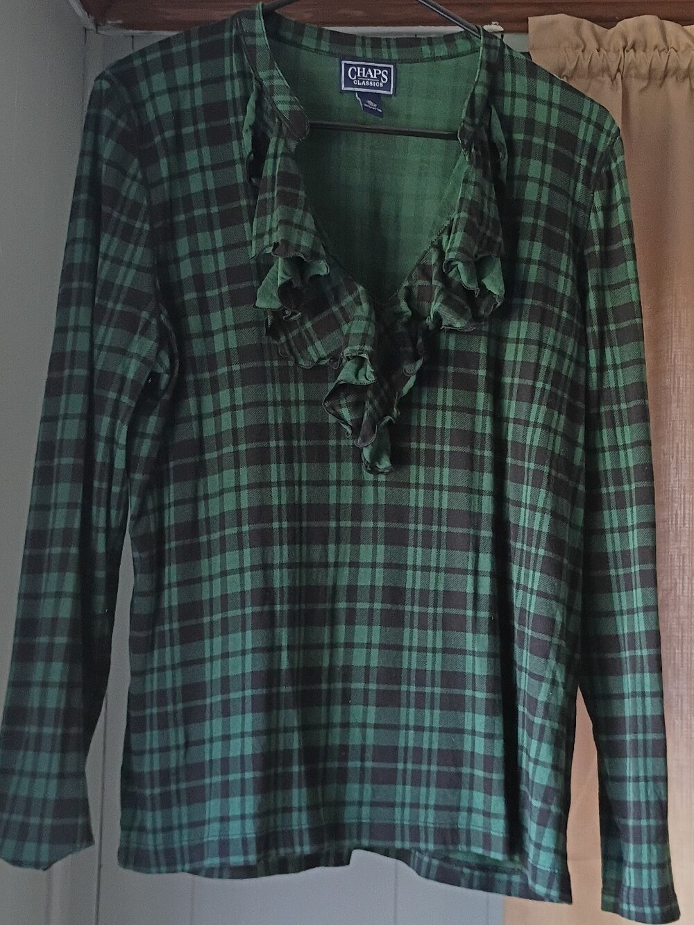 Chaps Green and Black Plaid Ruffle V-Neck Long Sleeve Top